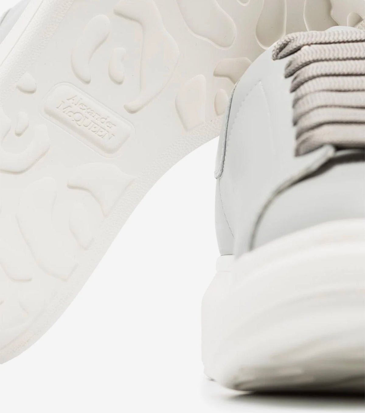 Oversized Lace-Up - SNKRBASE