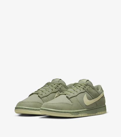 Dunk Low “Oil Green”