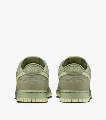 Dunk Low “Oil Green”